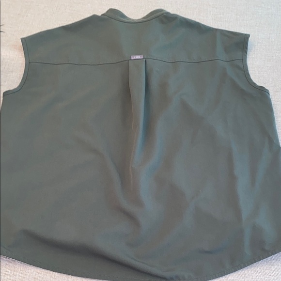 Figs Moss Rafaela Scrub Top Size Medium EUC - Picture 4 of 4